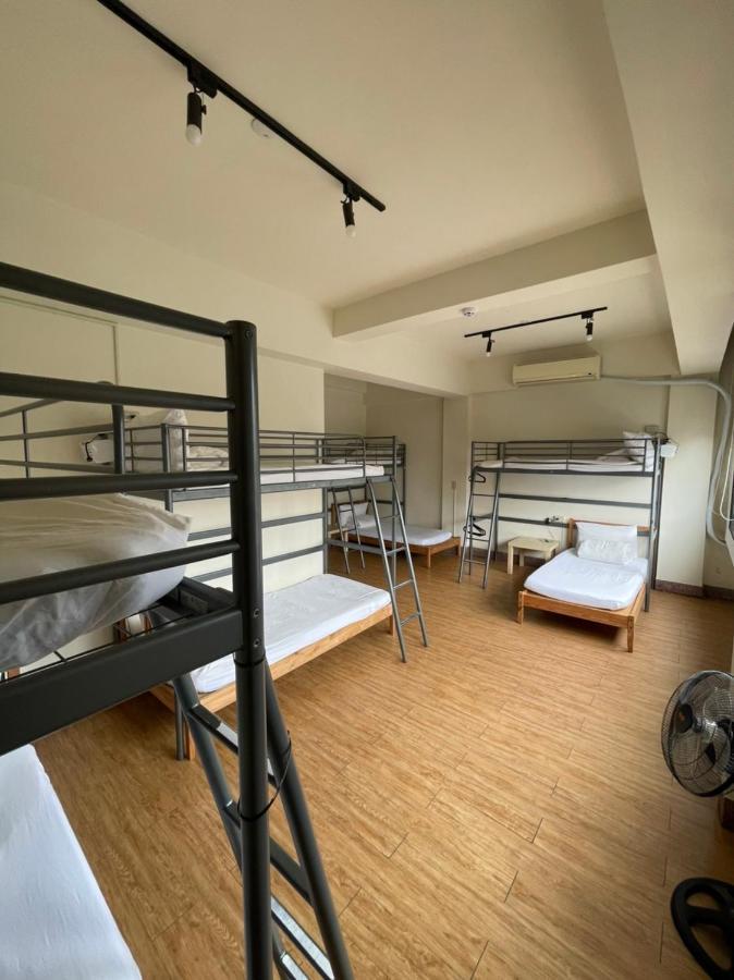 Chiayi Petite Hostel Extérieur photo